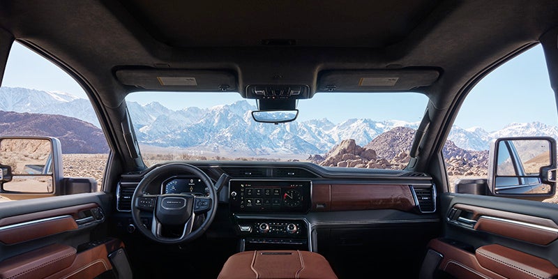 displaying the infotainment screen with music playback interface